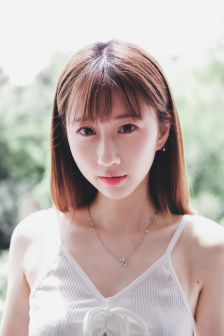 风韵饱满的50岁老熟妇头像